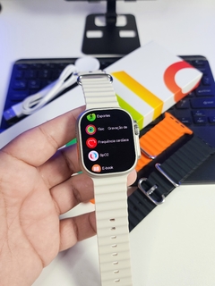 HELLO WATCH 3 PLUS 2° GER 2024 49MM 1:1 ULTRA 2 TELA AMOLED HD 4GB DE MEMÓRIA NFC WATCH OS 10 + 06 BRINDES