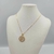Colar folheado a ouro - letra na madrepérola - F - Rosana Bijoux 