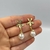 Brinco Folheado a ouro - Flor lisa + pérola com strass pendurado