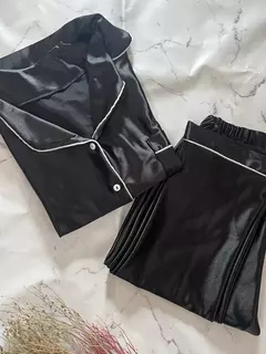 Pijama camisero Negro SATÉN - comprar online