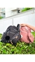 Mochila Feminina Grande Impermeável + Pochete Preta/Rosê na internet