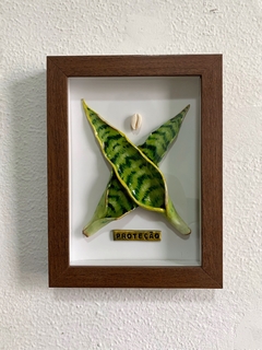 Quadro Escultura Proteção em moldura caixa (Sob Encomenda)
