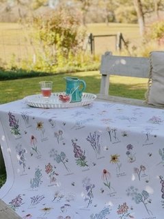 Mantel Impermeable Flores Silvestres (estampa digital) - Charles By Celine