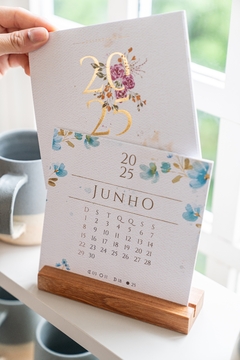 Calendário de Mesa Cor D'água Aquarela - Hecho por Cami