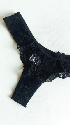 Calcinha Fio Renda Preta. Ref. 1106 - comprar online