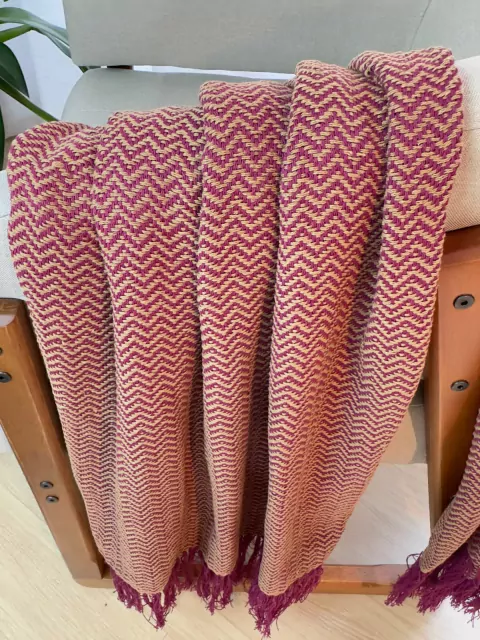 Manta Decorativa Algodão Chevron Marsala C/ Caramelo 120x180 Pequena