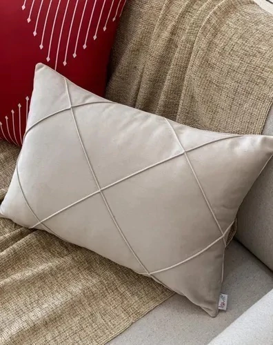 Capa de Almofada Retangular Veludo Premium Areia 30x45cm