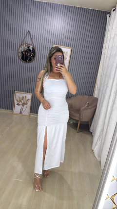 Vestido longo drapiado na internet