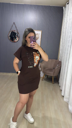Vestido camisetão onça na internet