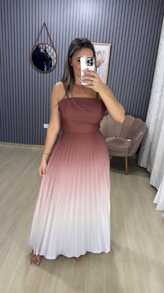 Vestido longo plissado