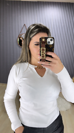 Blusa modal corrente na internet