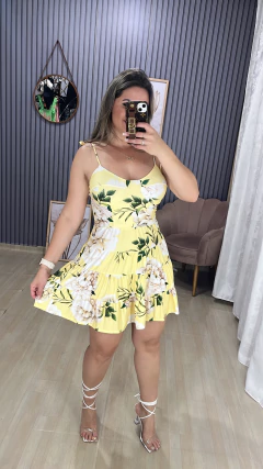 Vestido curto fluit Bela na internet