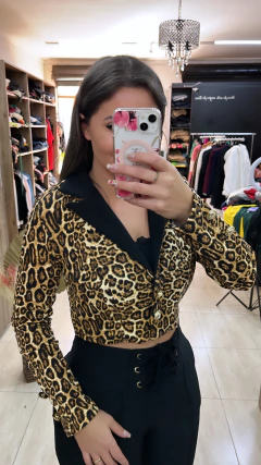 Blazer curto na internet