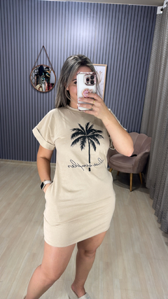 Vestido camisetão coqueiro na internet