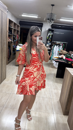 Vestido curto envelope