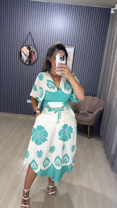 Conjunto saia MIDI Bico na internet