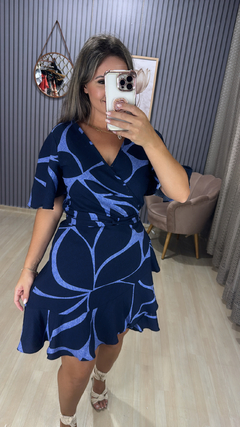 Vestido curto envelope