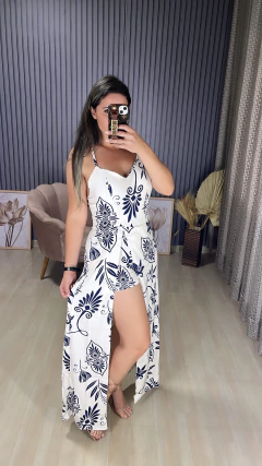 Vestido longo com shorts na internet