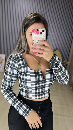 Croped Amanda manga longa