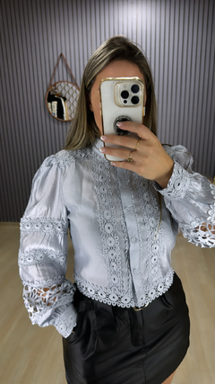 Camisa Croped Luxo na internet