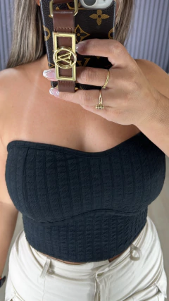 Croped tomara cai Anarruga