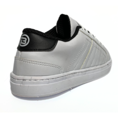 ZAPATILLAS DE HOMBRE BLANCAS URBANAS DE VESTIR - tienda online