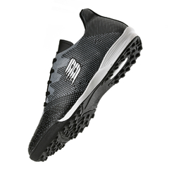 BOTIN DE FUTBOL 5 BASTO GRIS/NEGRO - tienda online