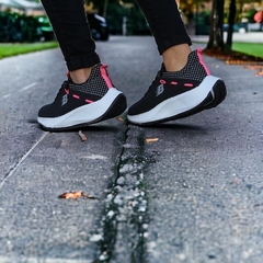 ZAPATILLAS MUJER DEPORTIVAS RESISTENTES NEGRO/FUCSIA Art.22 - comprar online