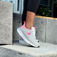 ZAPATILLAS MUJER RESISTENTES BLANCO/FUCSIA Art. 22 en internet