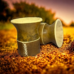Mate de calabaza cruda con posamate en cuero rustico en internet