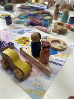 FAMILIA PEG DOLL (SET DE 5 MUÑEQUITOS) - Mamá Creativa