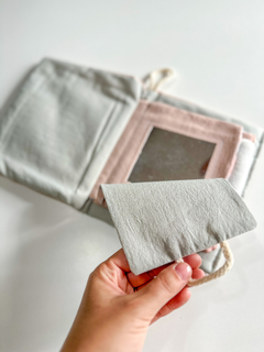 LIBRITO SENSORIAL CON ESPEJITOS: - ¿DÓNDE ESTÁS? ACÁ ESTÁS! (DE 0 A 18 MESES)