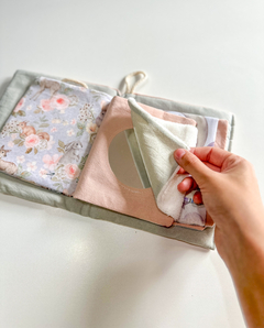 LIBRITO SENSORIAL CON ESPEJITOS: - ¿DÓNDE ESTÁS? ACÁ ESTÁS! (DE 0 A 18 MESES) en internet