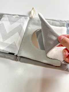 LIBRITO SENSORIAL CON ESPEJITOS: - ¿DÓNDE ESTÁS? ACÁ ESTÁS! (DE 0 A 18 MESES) - Mamá Creativa