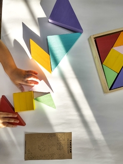Imagen de ROMPECABEZA MATEMÁTICO TANGRAM (tamaño grande)