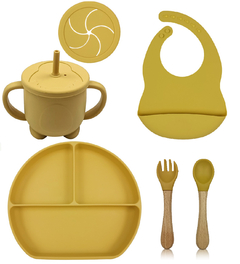 ¡COMENZAMOS A COMER! BABERO + PLATO TRIPLE CON SOPAPA ANTIDESLIZANTE + CUBIERTOS & VASO (COLOR A ELECCIÓN) - tienda online