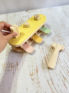 Imagen de JUEGO PARA PEQUES: "BANQUITO DE DESCARGA SALTARÍN"