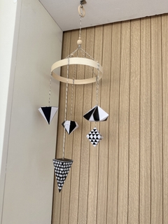 MÓVIL DE ESTIMULACIÓN VISUAL - MONTESSORI - tienda online