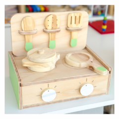 COCINITA transportable con utensilios