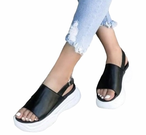 Sandalias Raw Negras Con Hebillas