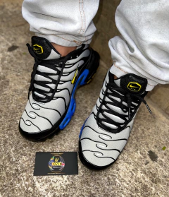 NIKE- AIR MAX TN PLUS - KISS MY AIRS - DNC Multimarcas