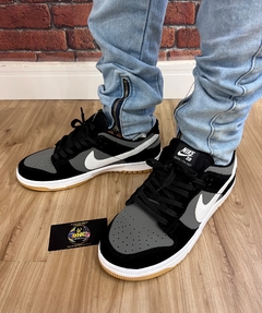 TÊNIS NIKE - SB DUNK LOW - PRETO/BRANCO/CINZA - comprar online