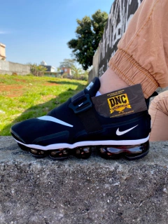 NIKE VAPOR MAX PLUS 2.0 - PRETO/BRANCO