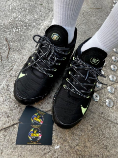 NIKE- AIR MAX TN PLUS - TERRASCAPE-PRETO E VERDE