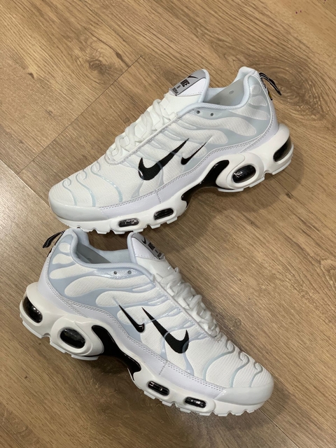 NIKE- AIR MAX TN PLUS -BRANCO/CINZA/PRETO