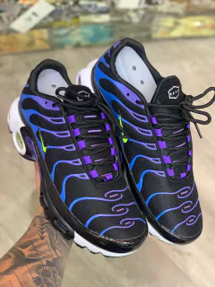 NIKE- AIR MAX TN PLUS - PRETO/ROXO/AZUL
