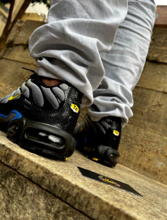 NIKE- AIR MAX TN PLUS - KISS MY AIRS - loja online