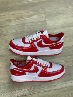 NIKE AIR FORCE ONE -BRANCO/VERMELHO