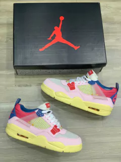 NIKE- AIR JORDAN 4 - ROSA