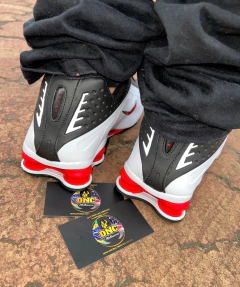 NIKE SHOX R4 4 MOLAS -BRANCO/PRETO/VERMELHO na internet